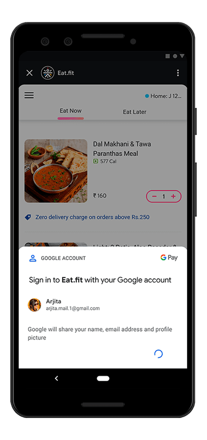 La app de Eat.fit se ejecuta en la superapp de Google Pay y muestra la hoja inferior de acceso.