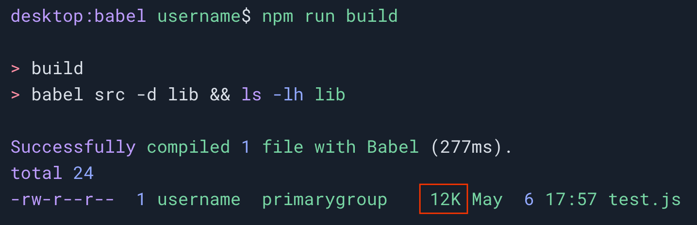 Una sesión de terminal que muestra que se ejecutó el comando npm run build en un archivo JavaScript llamado test.js.  El tamaño del archivo de salida es de 12 kilobytes.